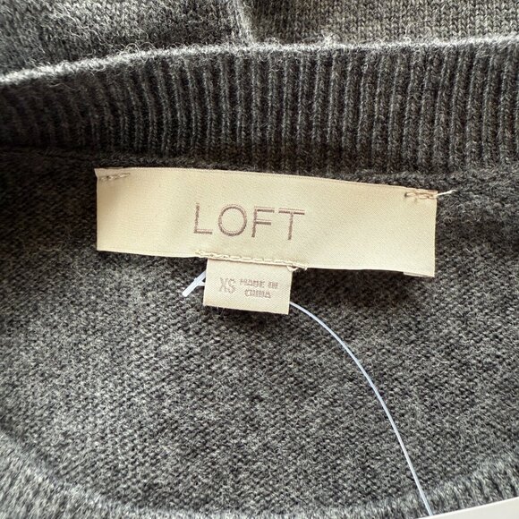 LOFT gray long sleeve crew neck pullover stretchy soft sweater women's size XS - Picture 6 of 8